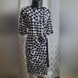 Plus-Size White & Black Ruched Side Waist Dress